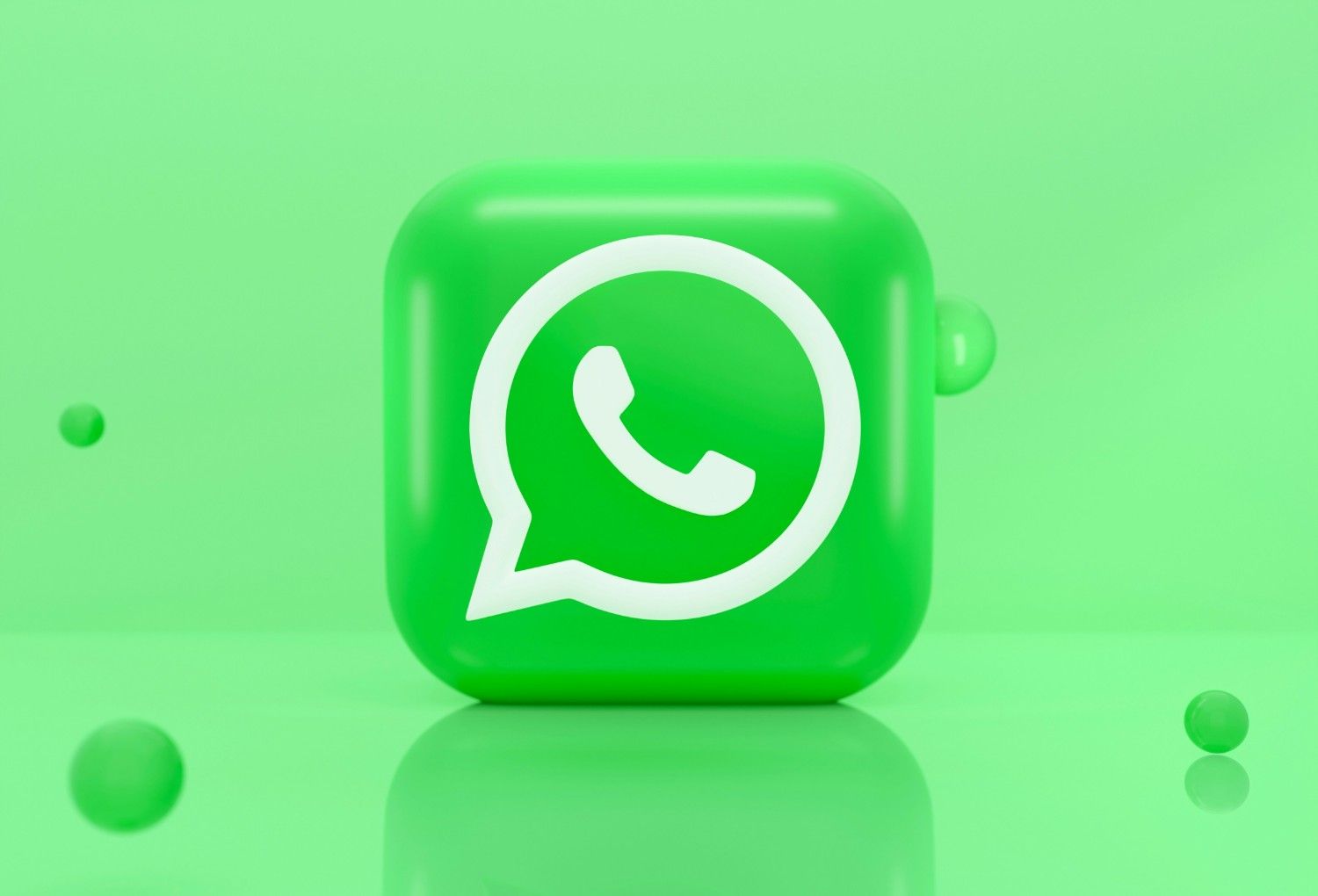 An illustration of a WhatsApp marketing campaign on a phone.